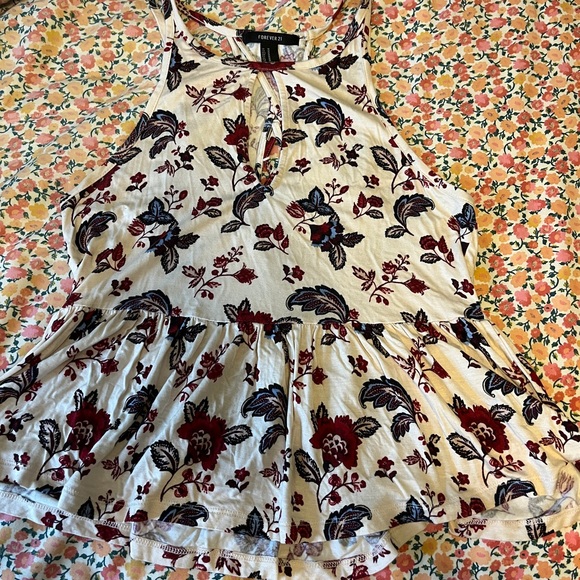 Cute summer tank top - Picture 2 of 5